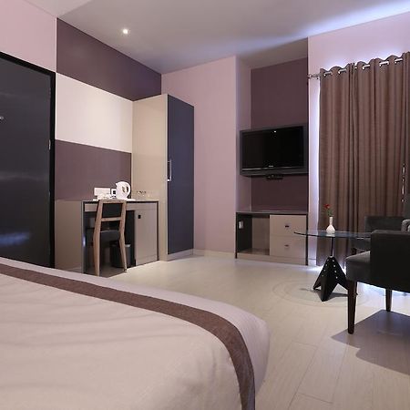 Amaya Bareilly Exteriör bild