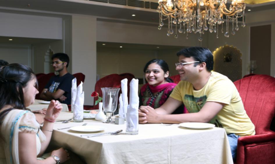 Amaya Bareilly Exteriör bild